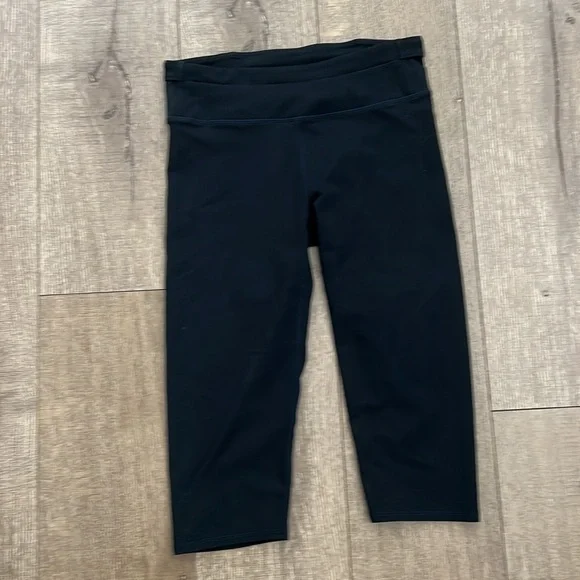 Fabletics legging - Picture 2 of 6